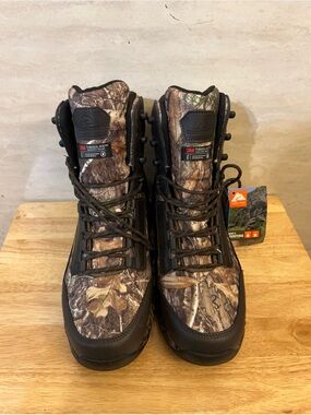 NWT- Ozark Trail Men's 8-Inch
Camouflage Hunting Boots